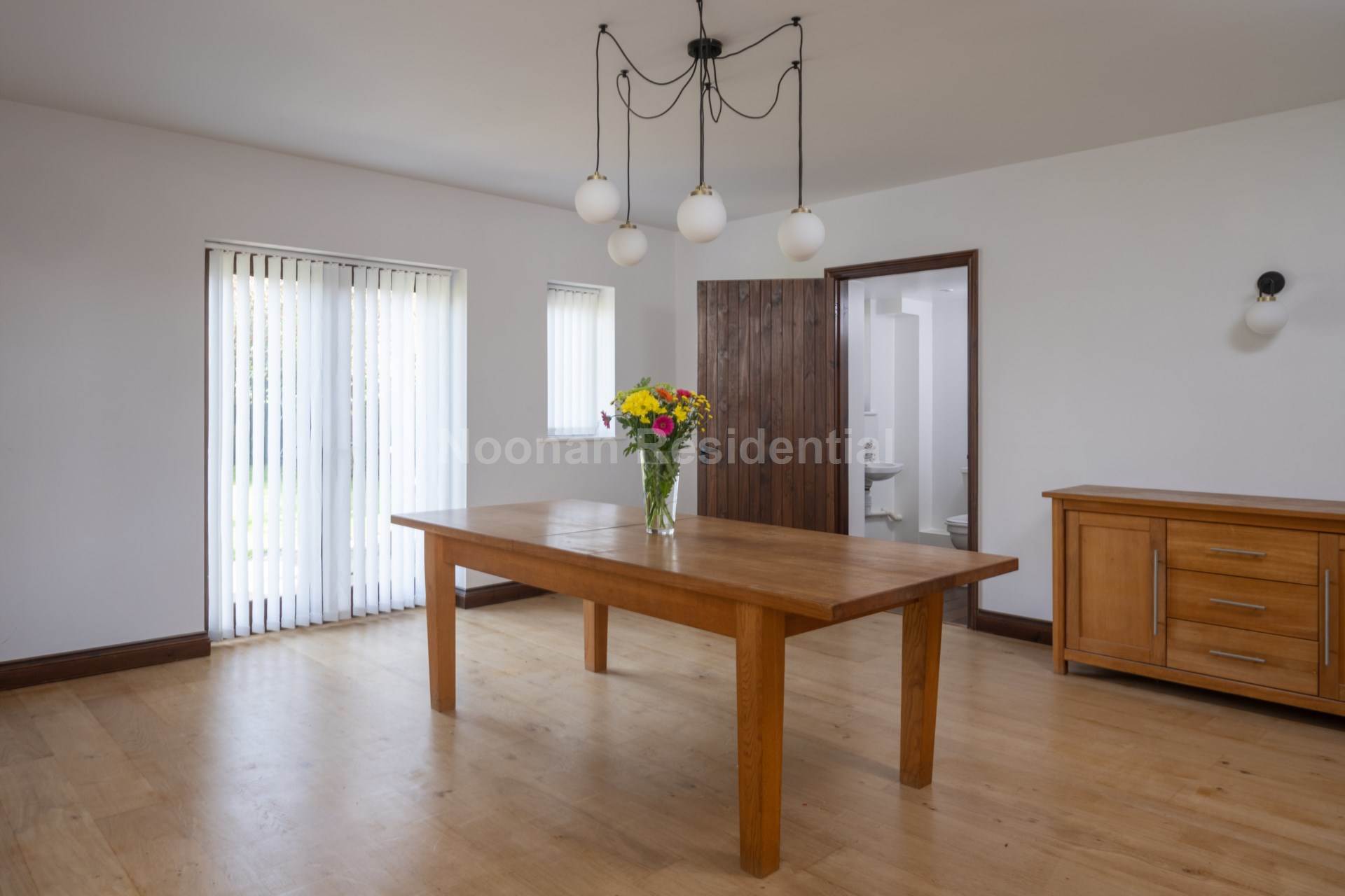 Additional Property Image 5 bedroom Link Detached House for sale in Bedford 5