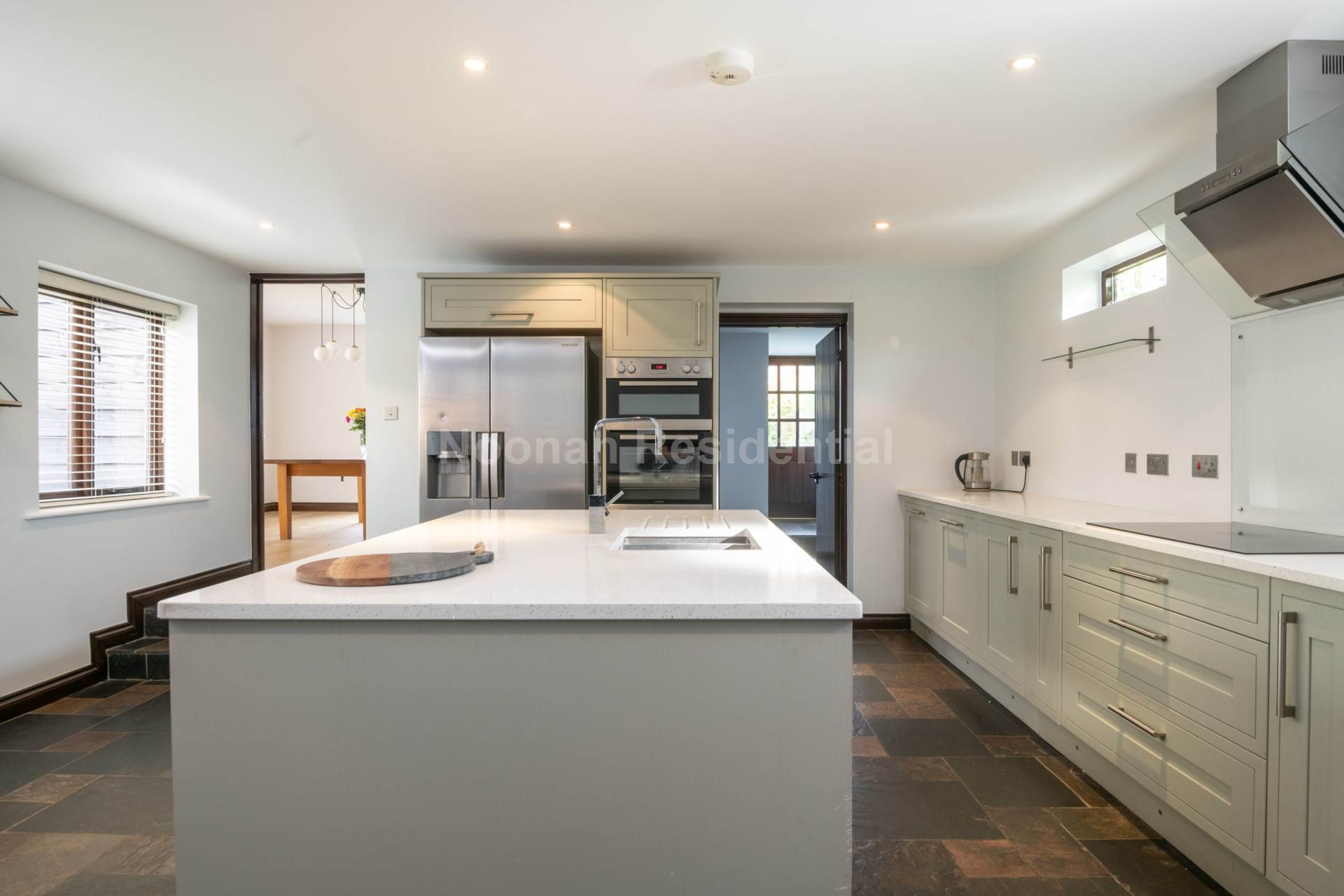Additional Property Image 5 bedroom Link Detached House for sale in Bedford 6