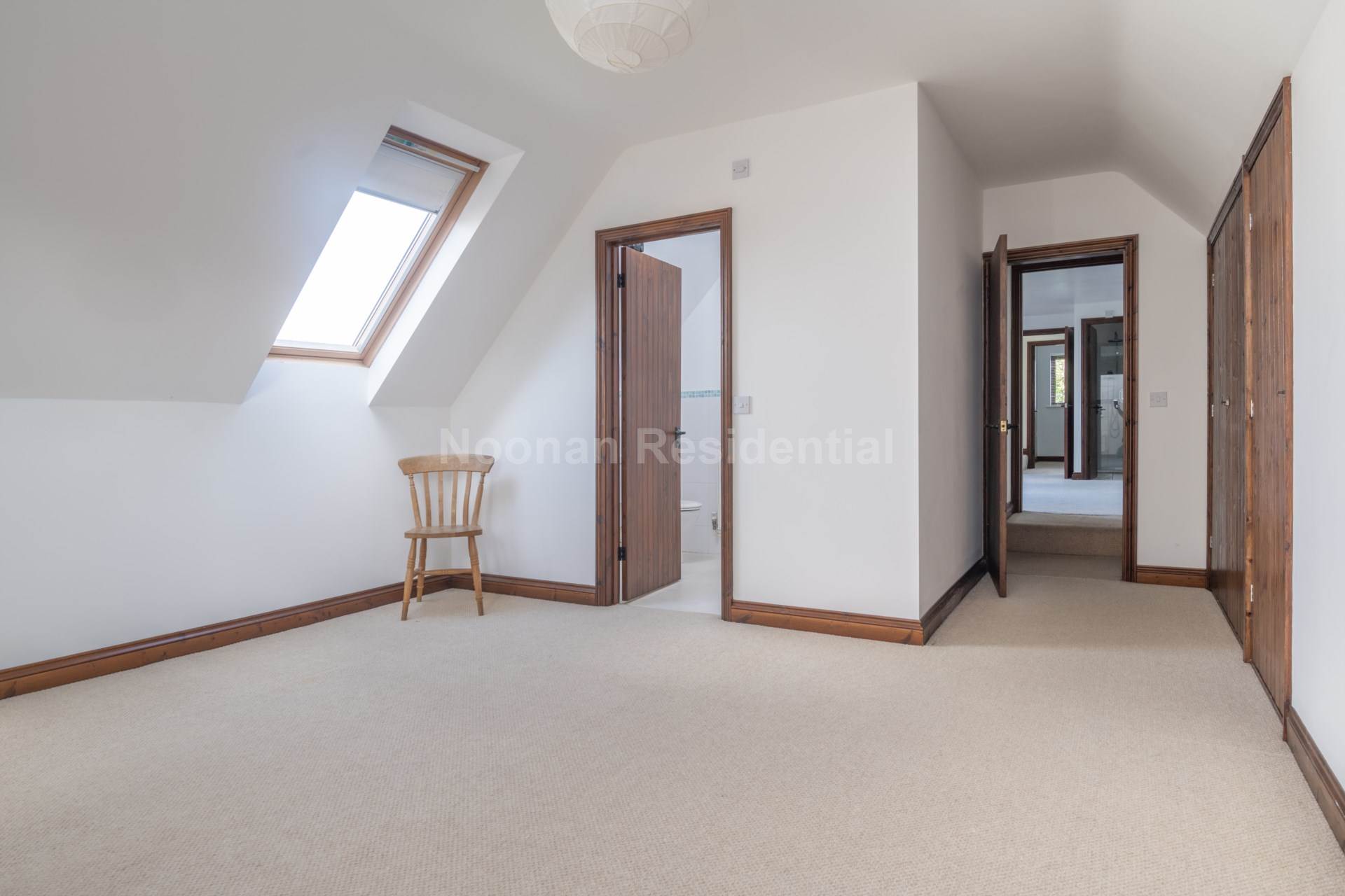 Additional Property Image 5 bedroom Link Detached House for sale in Bedford 15