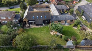 5 bedroom Link Detached House for sale in Bedford