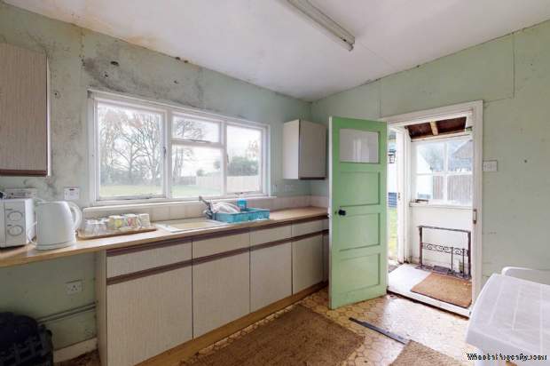 Additional Property Image 2 bedroom Detached for sale in Braintree 10