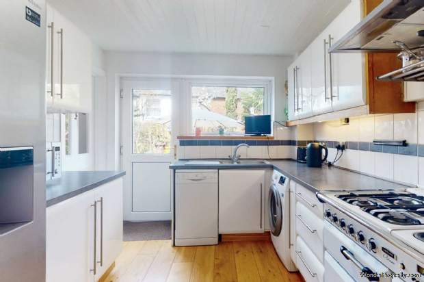 Additional Property Image 3 bedroom Detached for sale in Halstead 6