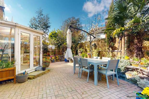 Additional Property Image 3 bedroom Detached for sale in Halstead 15