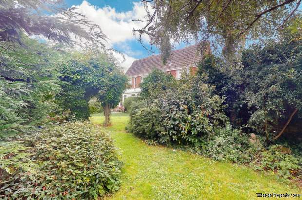 Additional Property Image 4 bedroom Detached for sale in Colchester 18