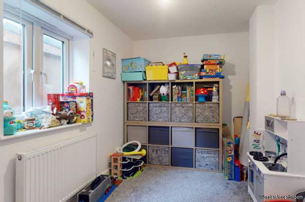 Additional Property Image 4 bedroom Semi Detached for sale in Colchester 9