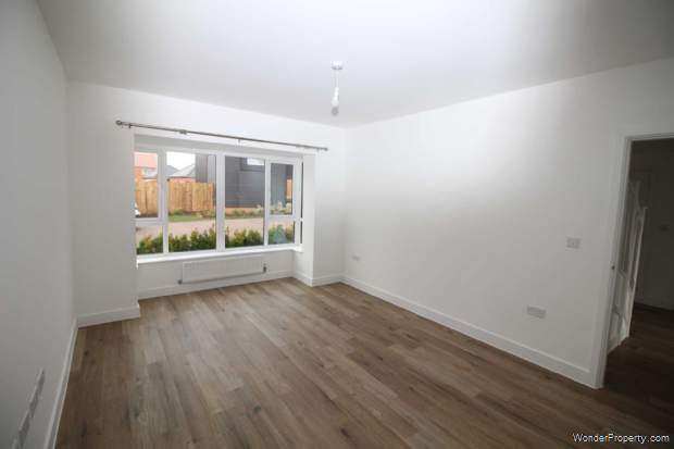 Additional Property Image 4 bedroom Detached to rent in Colchester 3