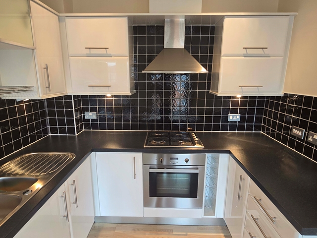 Additional Property Image 2 bedroom Apartment for sale in Rochdale 6