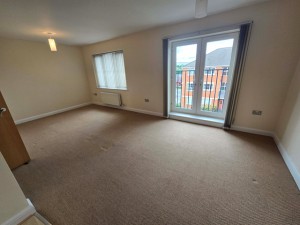 2 bedroom Apartment to rent in Rochdale