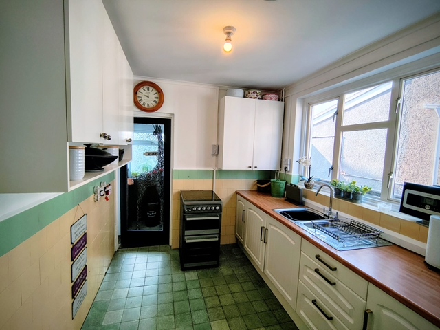 Additional Property Image 3 bedroom Detached for sale in Cardiff 8