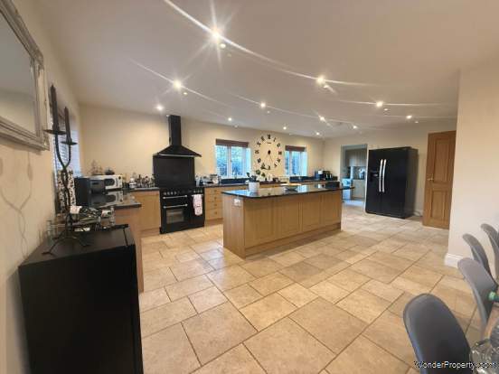 Additional Property Image 4 bedroom Detached to rent in Chinnor 8