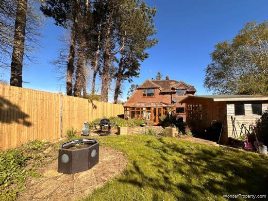 Additional Property Image 4 bedroom Detached for sale in Chinnor 5