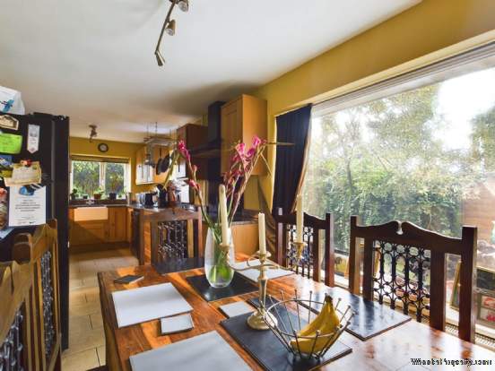 Additional Property Image 4 bedroom Detached for sale in Chinnor 8