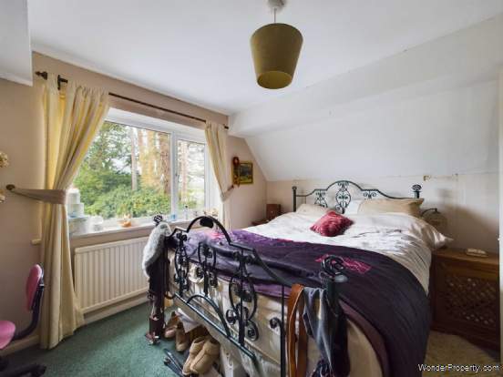 Additional Property Image 4 bedroom Detached for sale in Chinnor 12