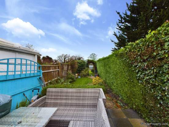 Additional Property Image 2 bedroom House for sale in High Wycombe 11