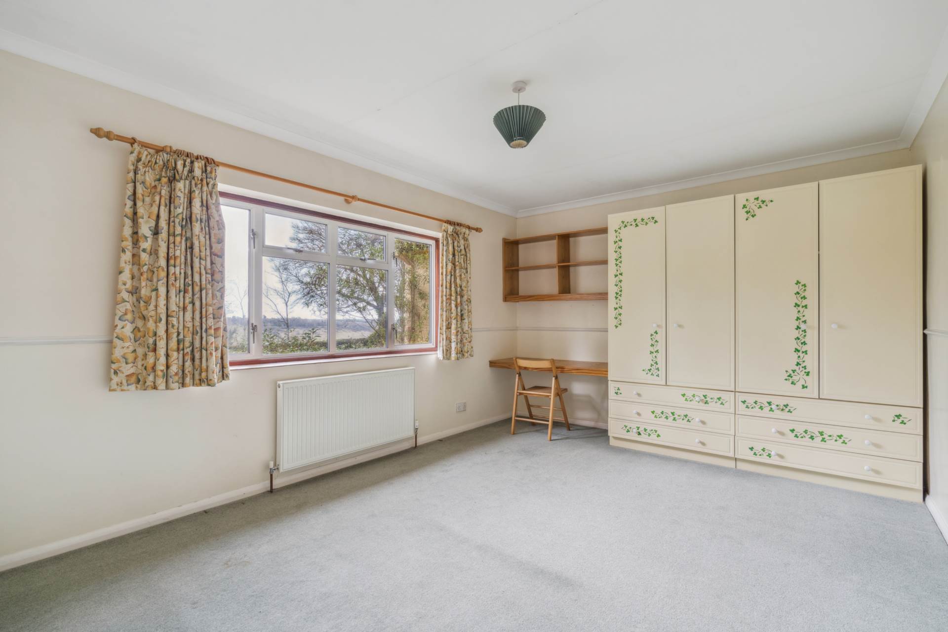 Additional Property Image 5 bedroom Detached for sale in High Wycombe 12