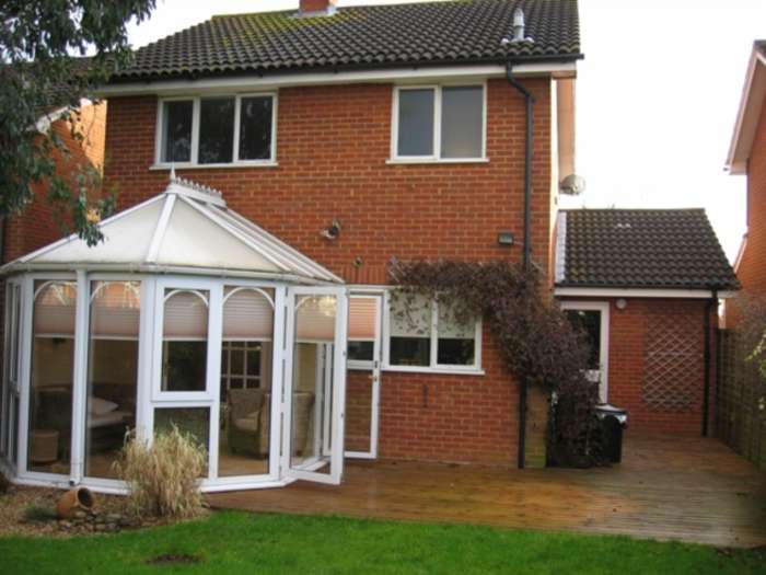 Additional Property Image 3 bedroom Detached to rent in Reading 5