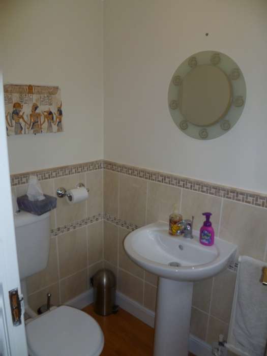 Additional Property Image 3 bedroom Detached to rent in Reading 8