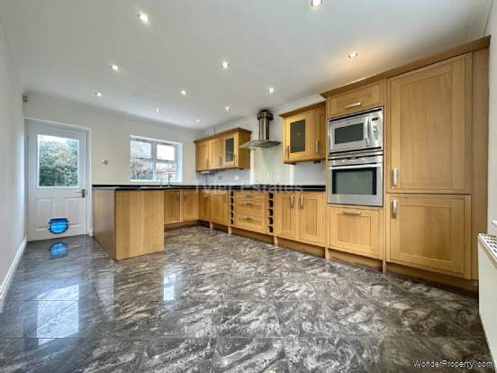 Additional Property Image 3 bedroom Semi Detached for sale in Basildon 6