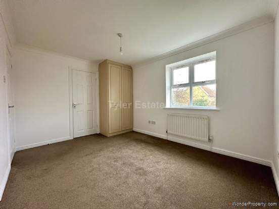 Additional Property Image 3 bedroom Semi Detached for sale in Basildon 8