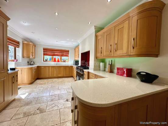 Additional Property Image 5 bedroom Detached for sale in Billericay 6