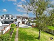 5 bedroom Detached for sale in Billericay