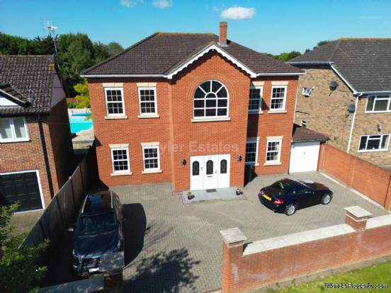 Additional Property Image 4 bedroom Detached for sale in Billericay 2