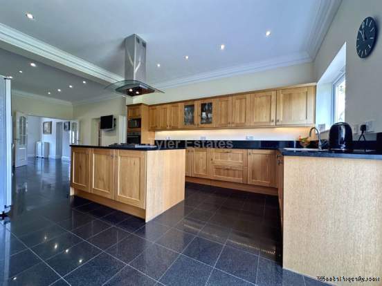 Additional Property Image 4 bedroom Detached for sale in Billericay 5
