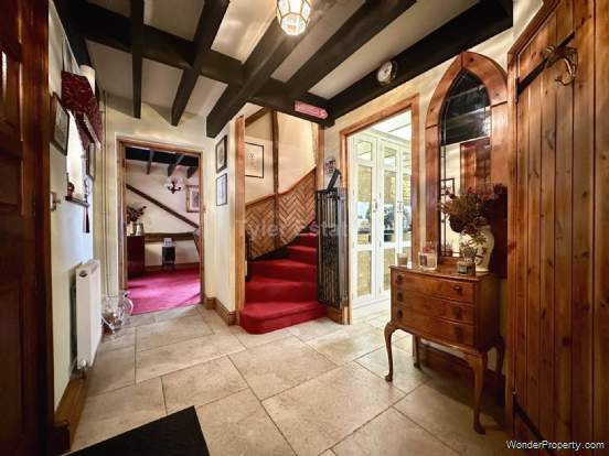 Additional Property Image 4 bedroom Detached for sale in Basildon 3