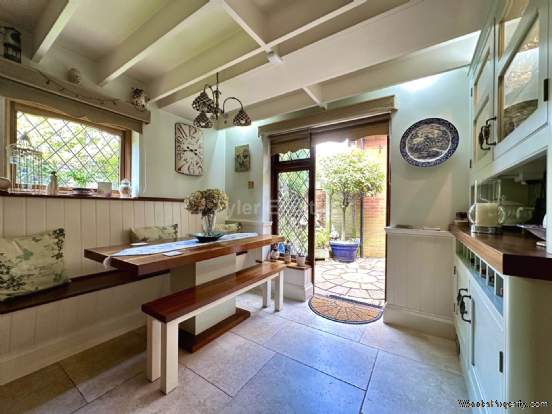 Additional Property Image 4 bedroom Detached for sale in Basildon 7