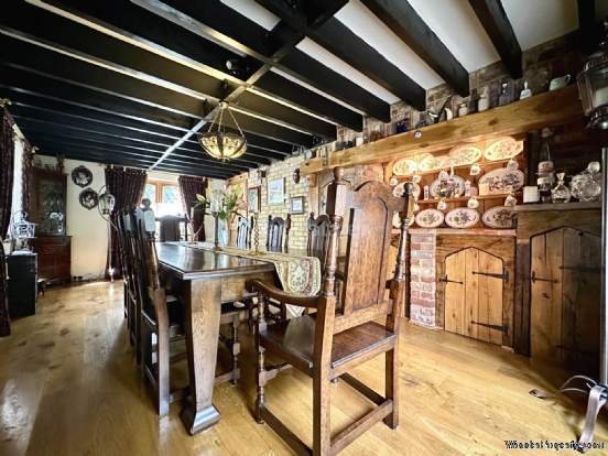 Additional Property Image 4 bedroom Detached for sale in Basildon 13