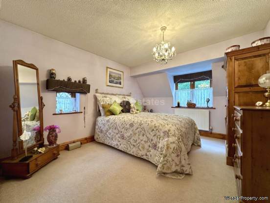 Additional Property Image 4 bedroom Detached for sale in Basildon 19