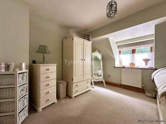 Additional Property Image 4 bedroom Detached for sale in Basildon 20