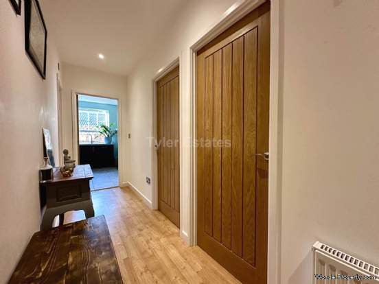 Additional Property Image 2 bedroom Apartment for sale in Billericay 7