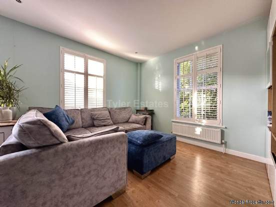 Additional Property Image 2 bedroom Apartment for sale in Billericay 8