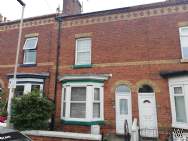 2 bedroom Terraced for sale in Scarborough
