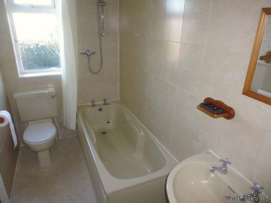 Additional Property Image 2 bedroom Flat for sale in Scarborough 8