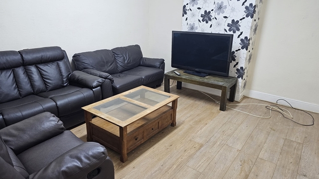 Additional Property Image 3 bedroom Flat to rent in Sheffield 2