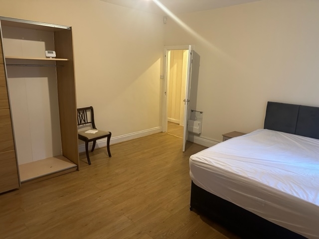 Additional Property Image 3 bedroom Flat to rent in Sheffield 3