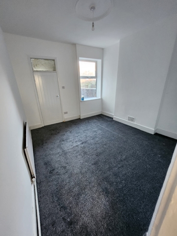 Additional Property Image 3 bedroom End of Terrace to rent in Sheffield 3