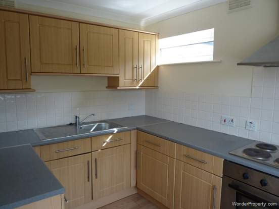 Additional Property Image 1 bedroom Ground Flat to rent in Dronfield 3